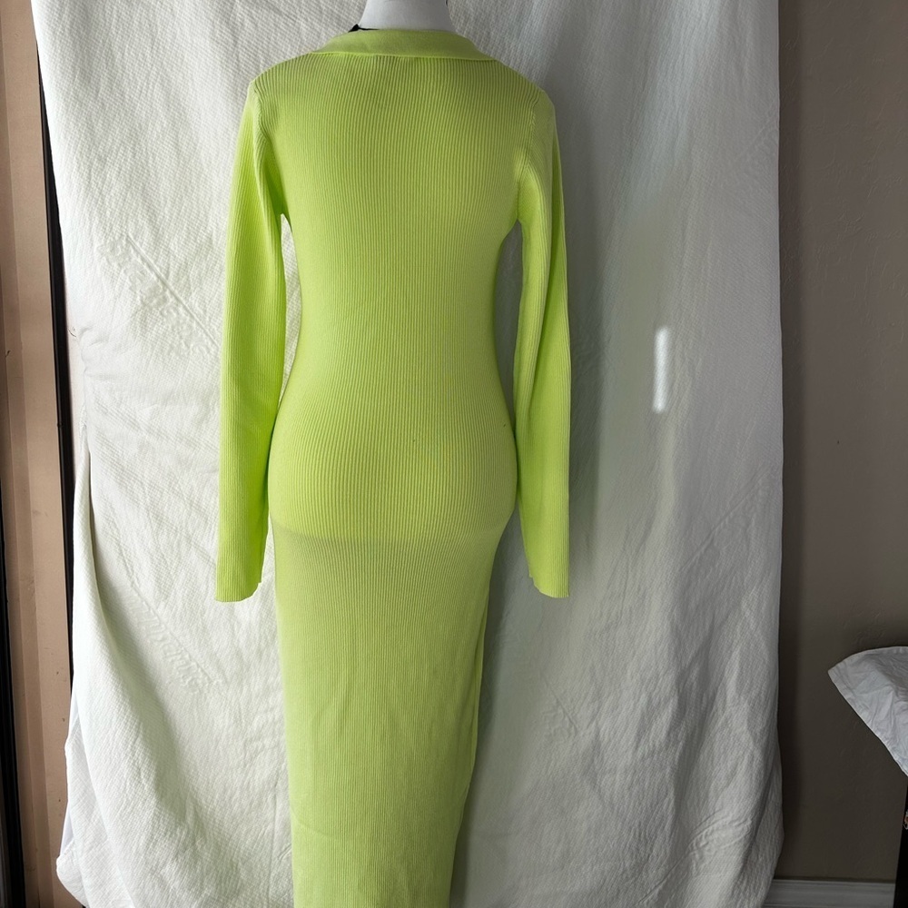 Bardot Green Plunge Neck Long Sleeve Bodycon Dress - Picture 5 of 5